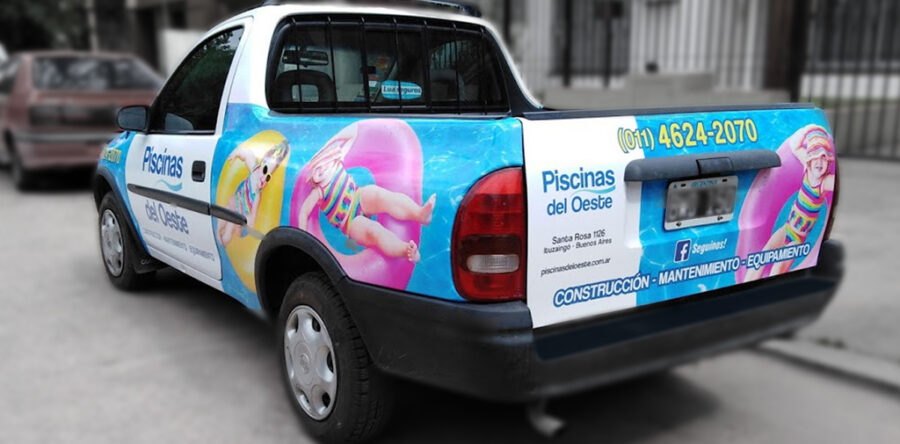 Camioneta Piscinas del Oeste